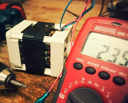 Historia de los Instrumentos de Medición Eléctrica